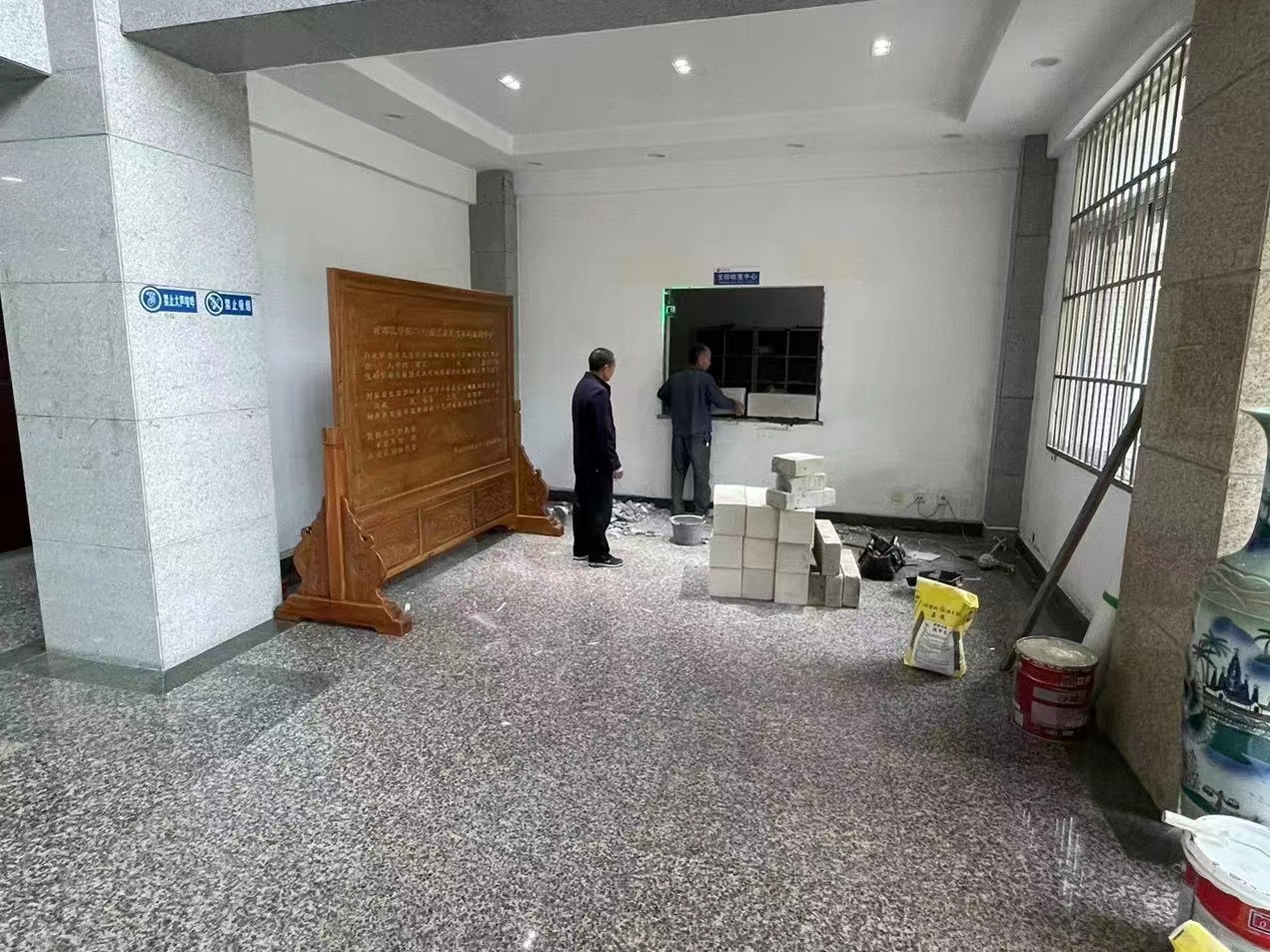 http://news.cmc.edu.cn/__local/0/AD/5A/B915A47D97EE4C01D610A904753_DCC6903C_79B88.jpg