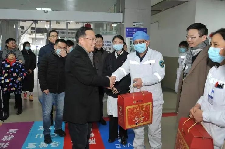 http://news.cmc.edu.cn/__local/1/12/DC/C25AC4301E8E08404DFEF7190BC_6049CABB_ED70.jpeg
