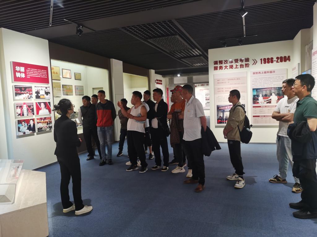http://news.cmc.edu.cn/__local/3/10/AD/685A40BB17F0A3F5782B757F6FC_B01DA314_18144.jpg