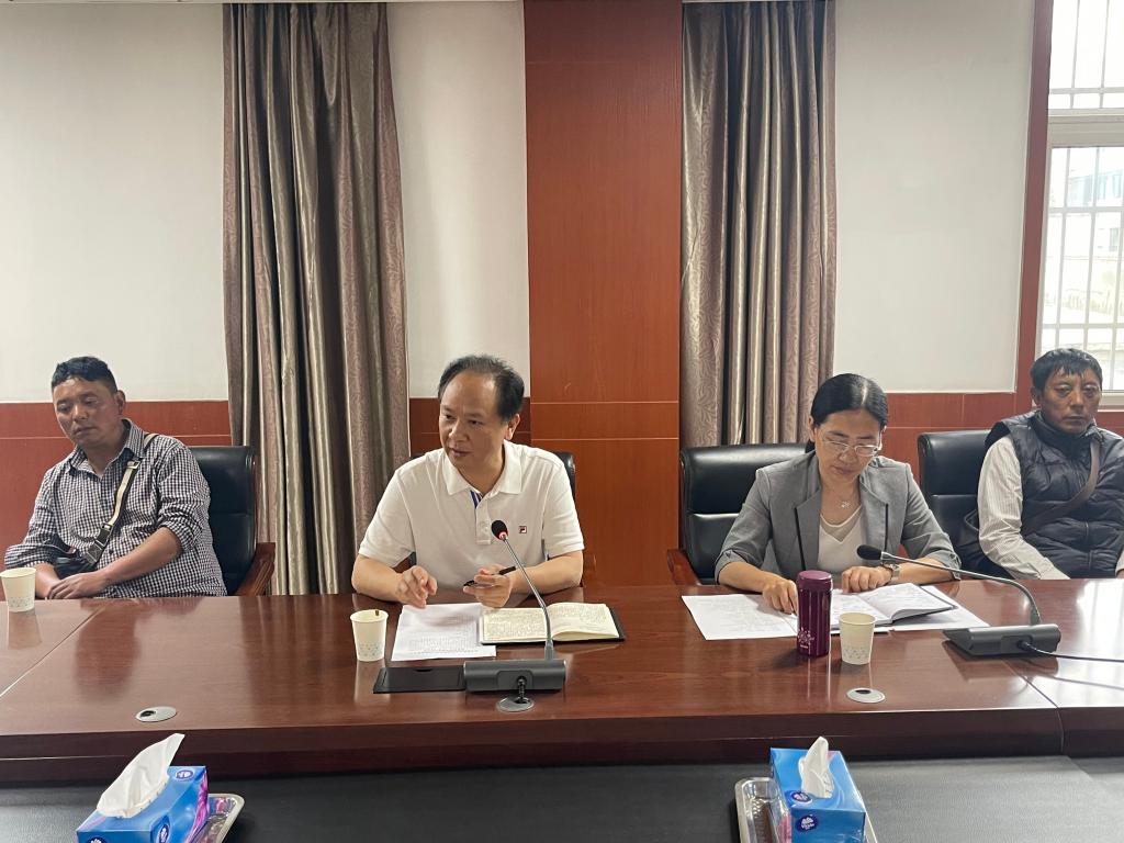 http://news.cmc.edu.cn/__local/7/77/A8/5C48306BE326B1BBACBA3B365B8_0005F247_19ED3.jpg