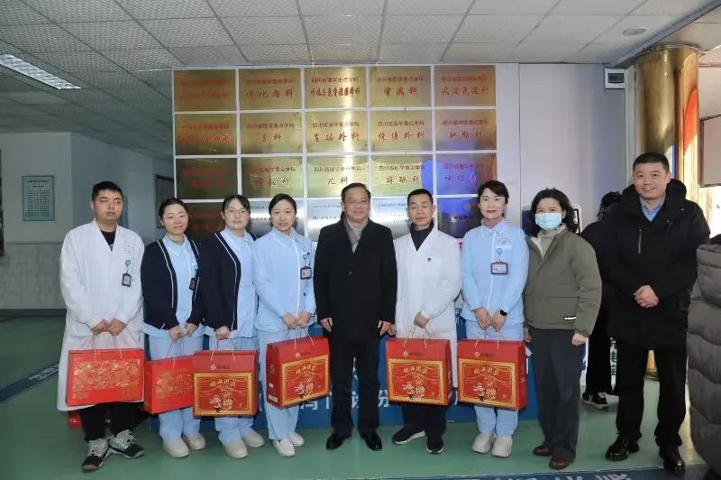 http://news.cmc.edu.cn/__local/C/95/90/2DF93625B27CBC9847A571478BF_48C386BA_11894.jpeg